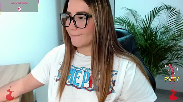 Lucia star   online show from 7, 4, 2026