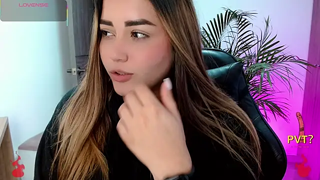 Snapshot of Lucia_star__ chatting on 15, 5, 2026 Lucia star online show from 15, 5, 2026