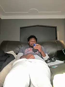 Snapshot of Festivitiesking1 chatting on 12, 11, 2025 Festivitiesking1 online show from 12, 11, 2025