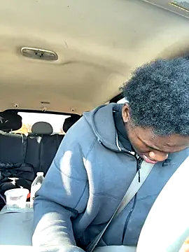 Snapshot of Festivitiesking1 chatting on 13, 11, 2025 Festivitiesking1 online show from 13, 11, 2025