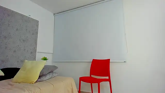 Latrellx7 online show from 27, 2, 2025