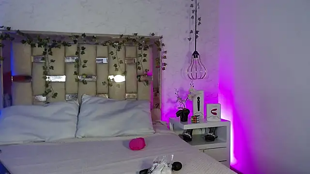 GigiVolkova online show from 27, 11, 2025