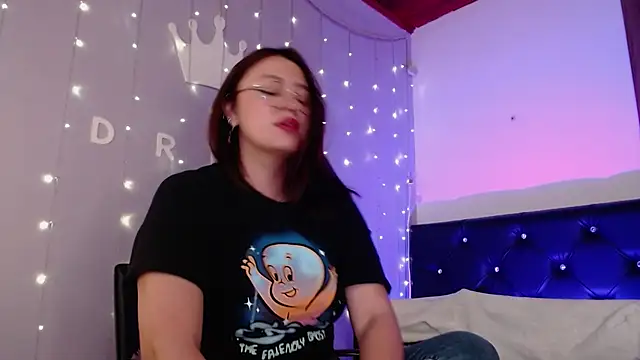 Snapshot of sweet_valery21 chatting on 10, 12, 2024 sweet valery21 online show from 10, 12, 2024