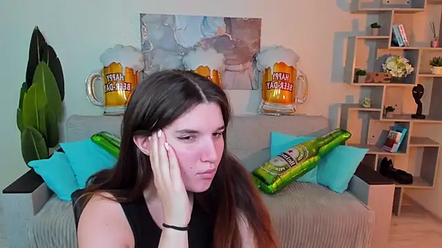 Snapshot of BonneyLove chatting on 19, 9, 2025 BonneyLove online show from 19, 9, 2025