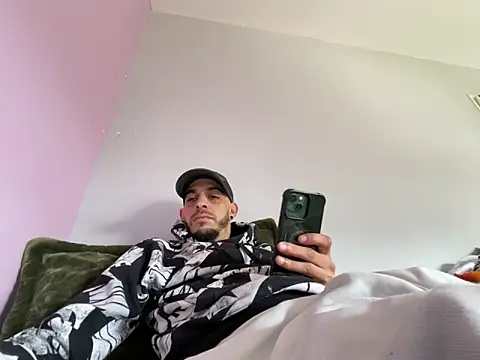 Rebeu313 online show from 11, 3, 2026