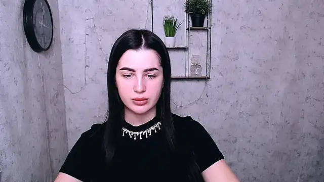 Snapshot of DivaKaily_ chatting on 1, 2, 2025 DivaKaily online show from 1, 2, 2025