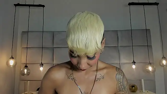 MiaMorgan  online show from 26, 1, 2025