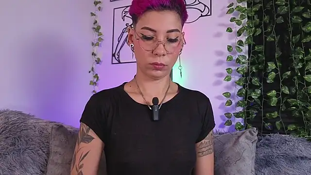 MiaMorgan  online show from 5, 12, 2025