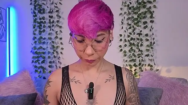 MiaMorgan  online show from 20, 3, 2026