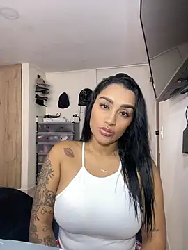 Snapshot of KatalinnaBrown chatting on 25, 7, 2026 KatalinnaBrown online show from 25, 7, 2026