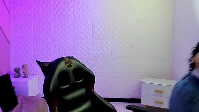 Snapshot of Violetaa_diazz chatting on 16, 3, 2026 Violetaa diazz online show from 16, 3, 2026