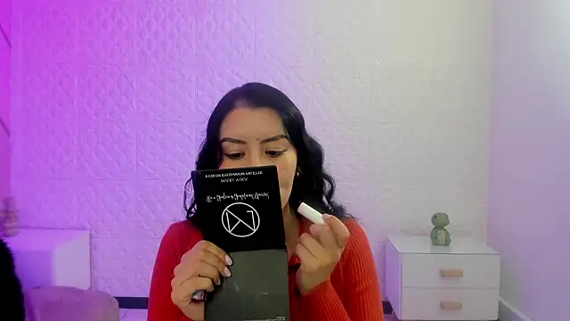 Snapshot of Violetaa_diazz chatting on 25, 3, 2026 Violetaa diazz online show from 25, 3, 2026