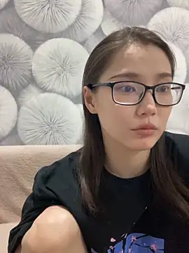 Snapshot of Milka23 chatting on 21, 3, 2025 Milka23 online show from 21, 3, 2025