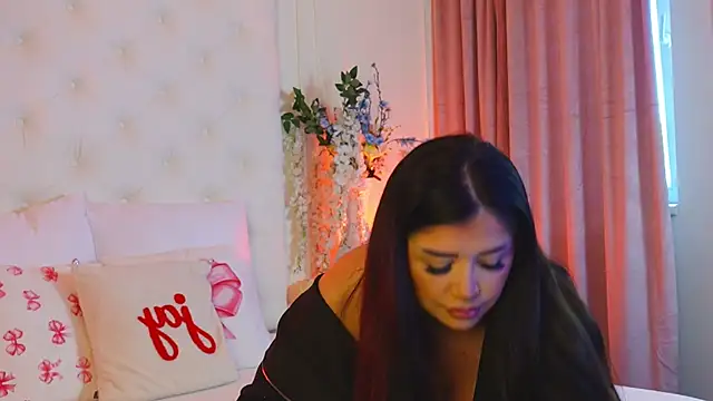 Snapshot of Amberseyes chatting on 3, 5, 2026 Amberseyes online show from 3, 5, 2026