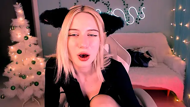 Snapshot of Sweet_Richal chatting on 15, 12, 2024 Sweet Richal online show from 15, 12, 2024