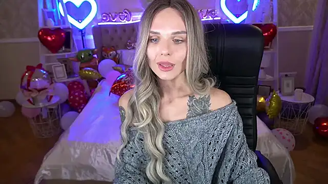 KiraGrayy online show from 21, 2, 2025