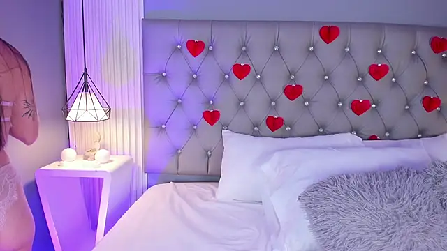 Snapshot of VioletthaRous chatting on 16, 2, 2026 VioletthaRous online show from 16, 2, 2026