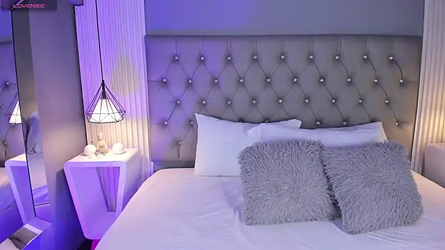 Snapshot of VioletthaRous chatting on 2, 3, 2026 VioletthaRous online show from 2, 3, 2026