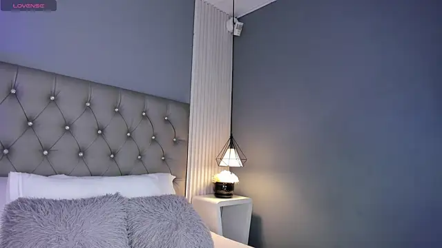 VioletthaRous online show from 28, 3, 2026