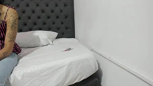  candy jade  online show from 25, 2, 2026