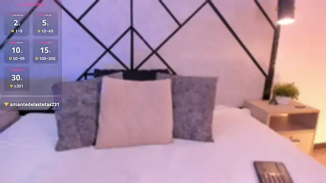 Snapshot of marie_miller_ chatting on 8, 11, 2025 marie miller online show from 8, 11, 2025