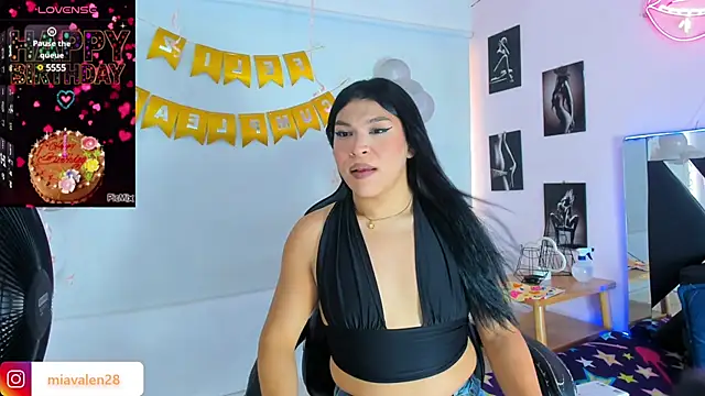 miavalentinaaa online show from 28, 1, 2025