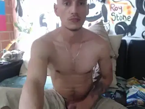 roystonee01 online show from 28, 10, 2025