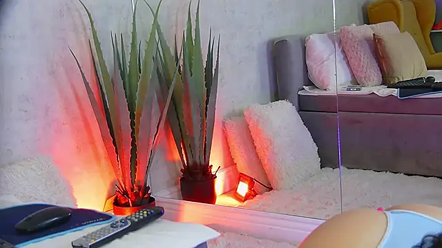 anissia teaser online show from 3, 12, 2025