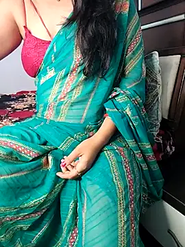 Snapshot of santurmom chatting on 24, 11, 2025 santurmom online show from 24, 11, 2025