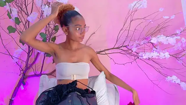 Charlotte Love10 online show from 14, 3, 2026