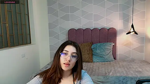 Snapshot of Aly_Cute_ chatting on 7, 1, 2025 Aly Cute online show from 7, 1, 2025