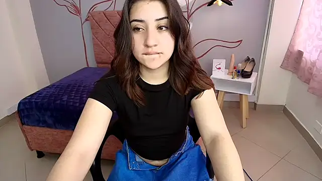 Snapshot of Aly_Cute_ chatting on 18, 1, 2025 Aly Cute online show from 18, 1, 2025