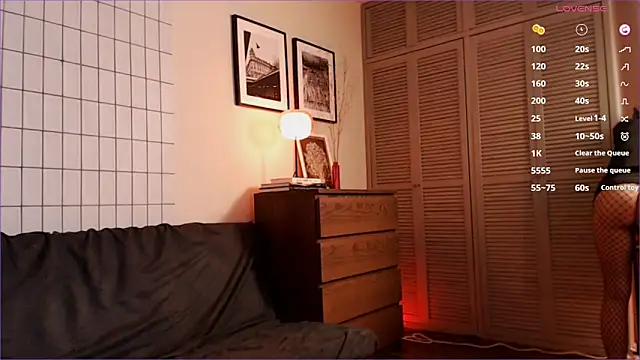 Charline TheFoxTail online show from 24, 2, 2025