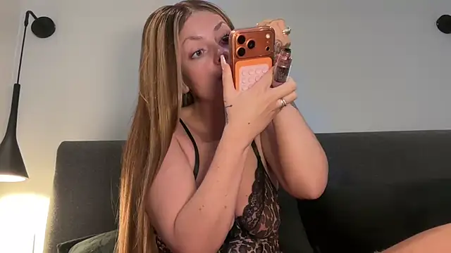 Leylah Linda online show from 7, 2, 2026