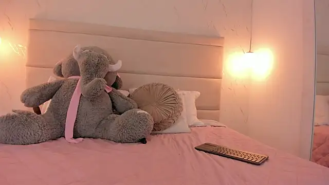 Mollymoon1 online show from 11, 1, 2026