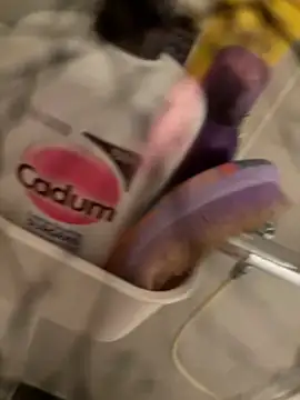 Snapshot of lescro95_ chatting on 6, 2, 2026 lescro95 online show from 6, 2, 2026