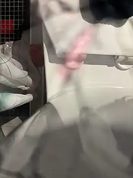 Snapshot of lescro95_ chatting on 24, 2, 2026 lescro95 online show from 24, 2, 2026