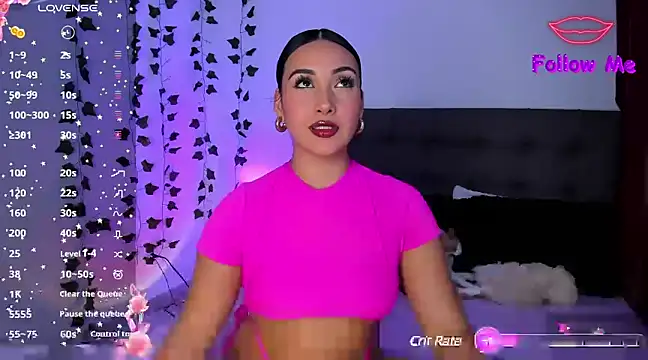 Snapshot of charlotte_james0 chatting on 10, 12, 2024 charlotte james0 online show from 10, 12, 2024