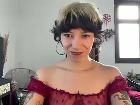 Snapshot of cataline_de_aragaon chatting on 31, 12, 2024 cataline de aragaon online show from 31, 12, 2024