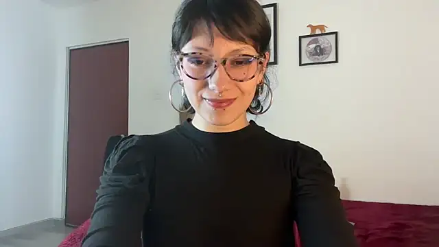 Snapshot of cataline_de_aragaon chatting on 28, 9, 2025 cataline de aragaon online show from 28, 9, 2025
