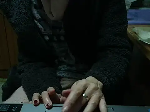 Snapshot of VeneRed chatting on 9, 2, 2026 VeneRed online show from 9, 2, 2026