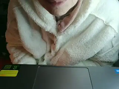 Snapshot of VeneRed chatting on 16, 2, 2026 VeneRed online show from 16, 2, 2026