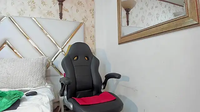 Snapshot of MalorySweet chatting on 15, 2, 2026 MalorySweet online show from 15, 2, 2026