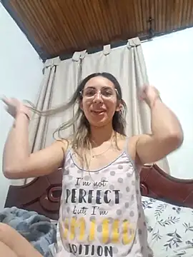 Scarlett Khan online show from 5, 1, 2025