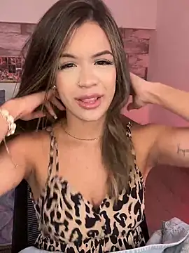 Snapshot of Alisha-Bond chatting on 19, 1, 2025 Alisha-Bond online show from 19, 1, 2025