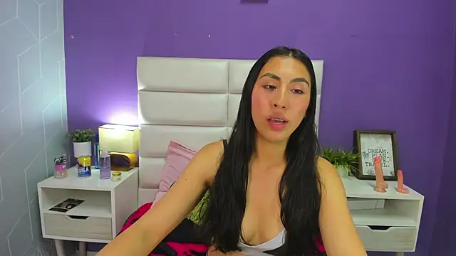Snapshot of Sophia_abad7 chatting on 4, 3, 2025 Sophia abad7 online show from 4, 3, 2025