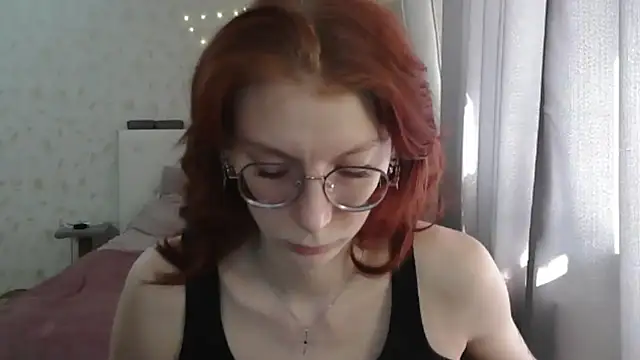 Snapshot of KateBunny chatting on 3, 5, 2026 KateBunny online show from 3, 5, 2026