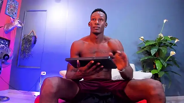 Snapshot of Iker_bigdick chatting on 28, 12, 2024 Iker bigdick online show from 28, 12, 2024