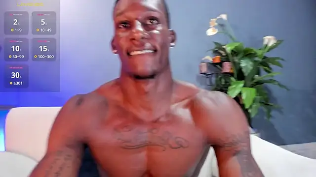 Snapshot of Iker_bigdick chatting on 13, 2, 2025 Iker bigdick online show from 13, 2, 2025