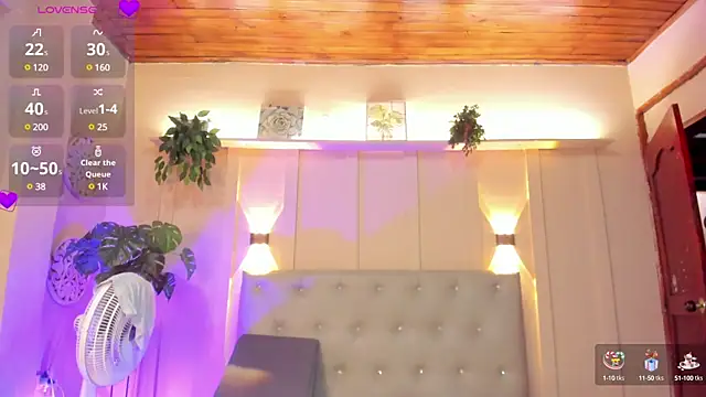 Snapshot of Iker_bigdick chatting on 1, 3, 2025 Iker bigdick online show from 1, 3, 2025